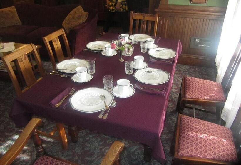 The Kirkhouse Bed And Breakfast