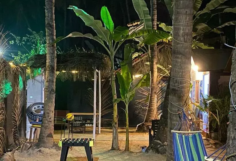 ユースホステル Tropical Bay