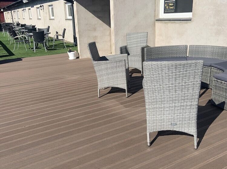 Bed and Breakfast Abonnera Alingsgård För Upp Till 14 Personer   Kök Finns  Spabad Inomhus   Padel   Gym   Biljard Ing