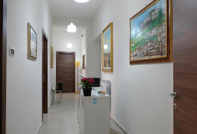 B&b Annunziata Nel Centro Di Cosenza,vicino All Ospedale Civile Dell Annunziata E Alla Clinica Sca