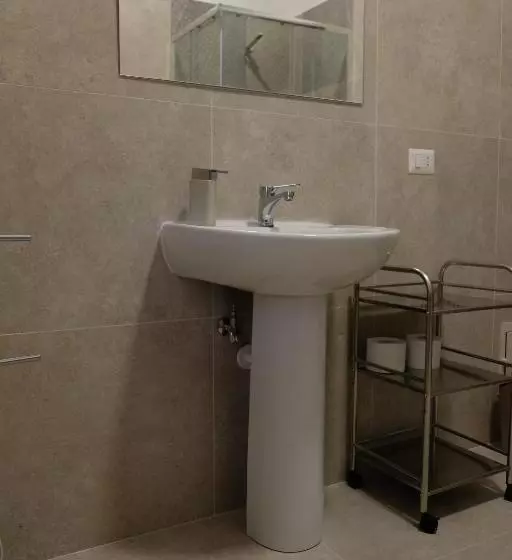 B&b Annunziata  Nel Centro Di Cosenza,vicino All  Ospedale Civile Dell Annunziata E Alla Clinica Sca