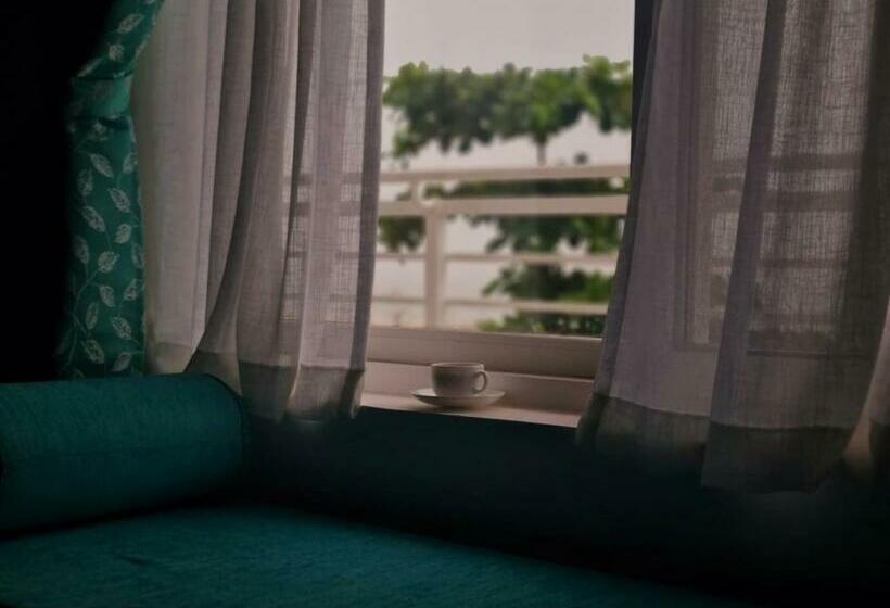 Bed and Breakfast Asthamaya Beach