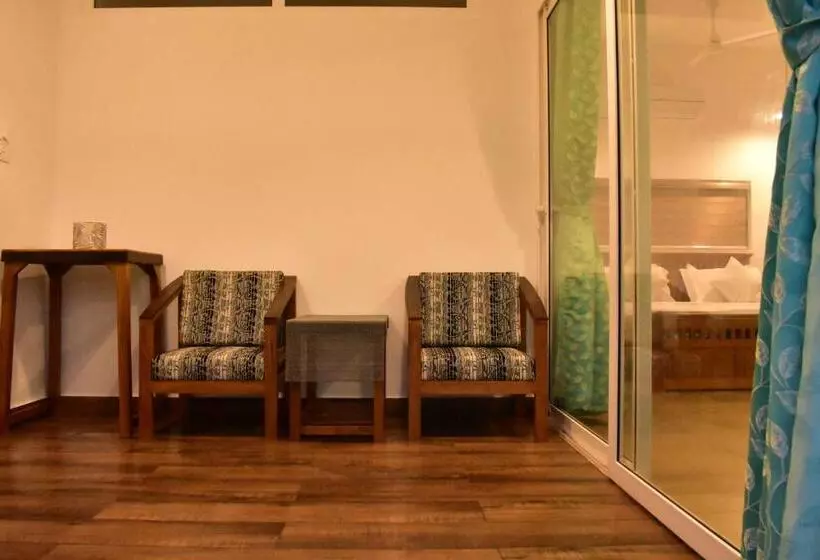 ベッドアンドブレックファースト Asthamaya Beach