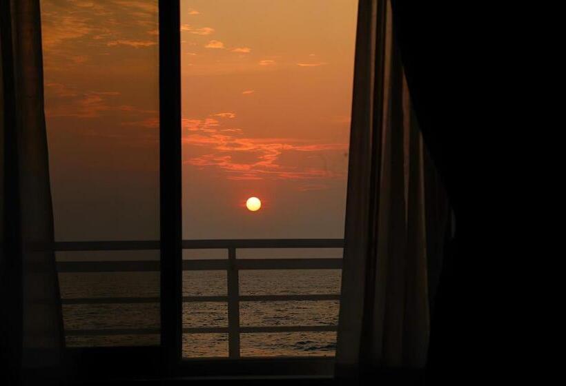 Bed and Breakfast Asthamaya Beach