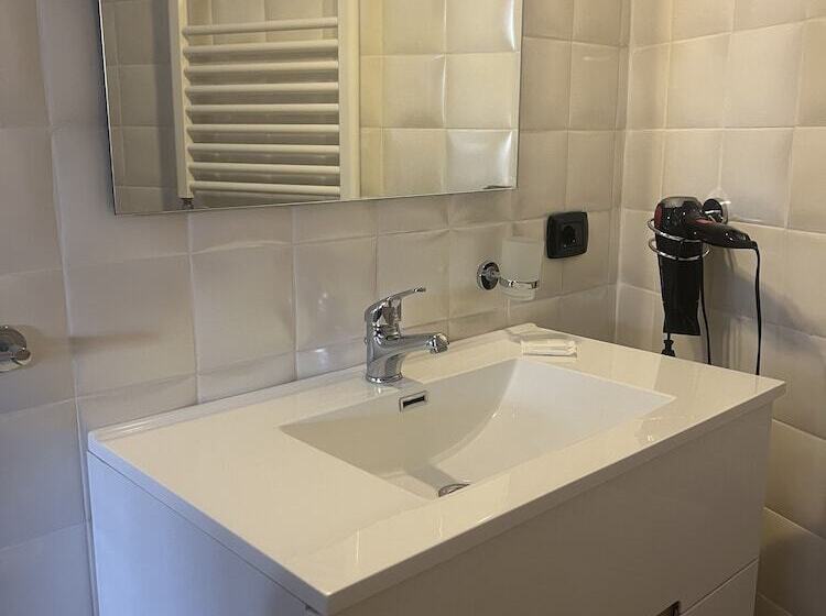 تختخواب و صبحانه Vanvitelli Home