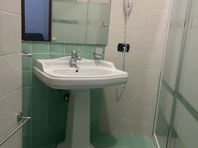 تختخواب و صبحانه Vanvitelli Home