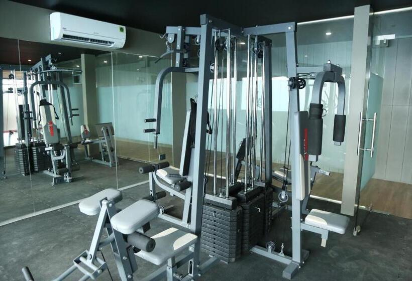 호텔 Crystal Suites