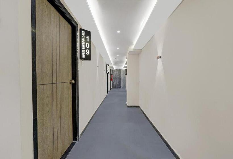 ホテル Shree Palace