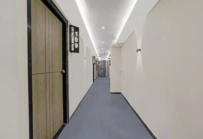ホテル Shree Palace