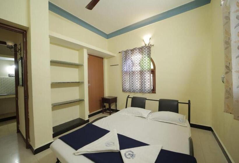 Hotel Karthik Residence