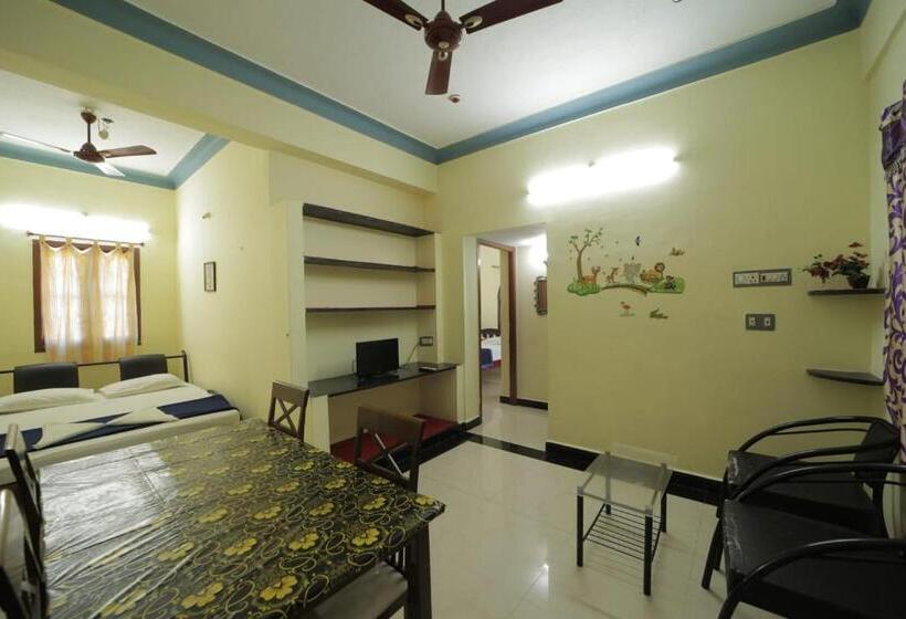 Hotel Karthik Residence