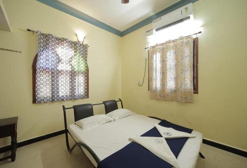 Hotel Karthik Residence
