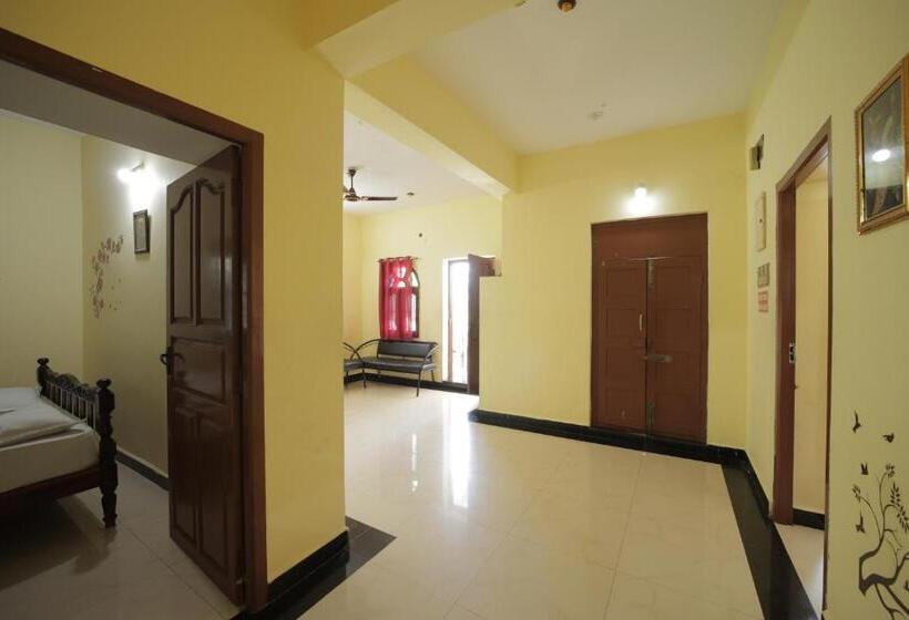 Hotel Karthik Residence