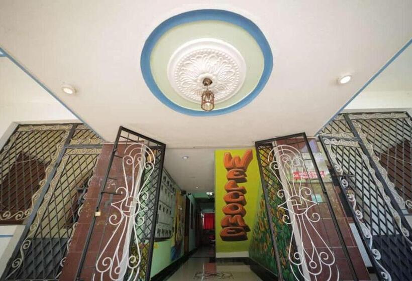 Hotel Karthik Residence