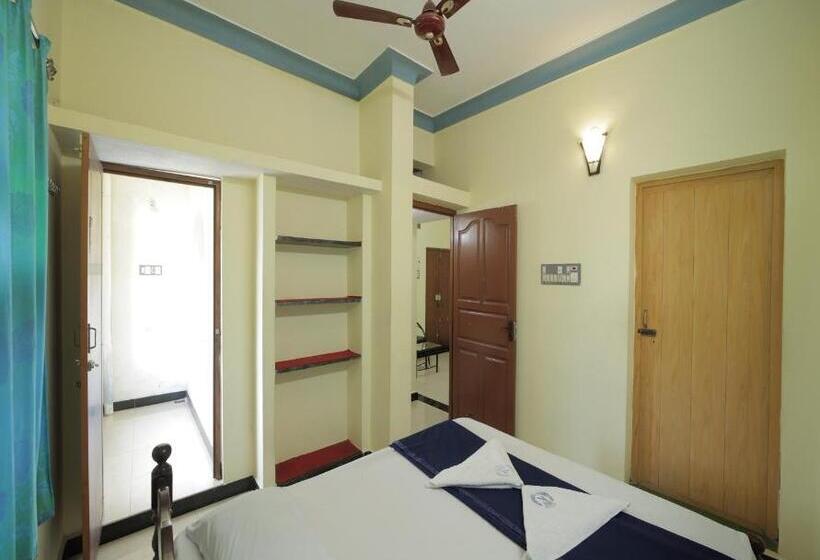 Hotel Karthik Residence