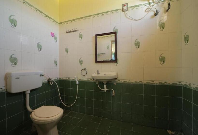 Hotel Karthik Residence