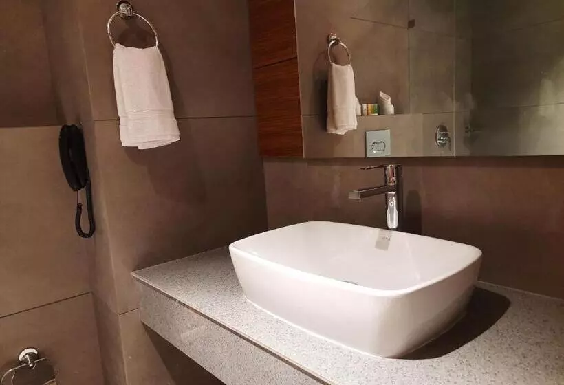 ホテル Kottayam Grand