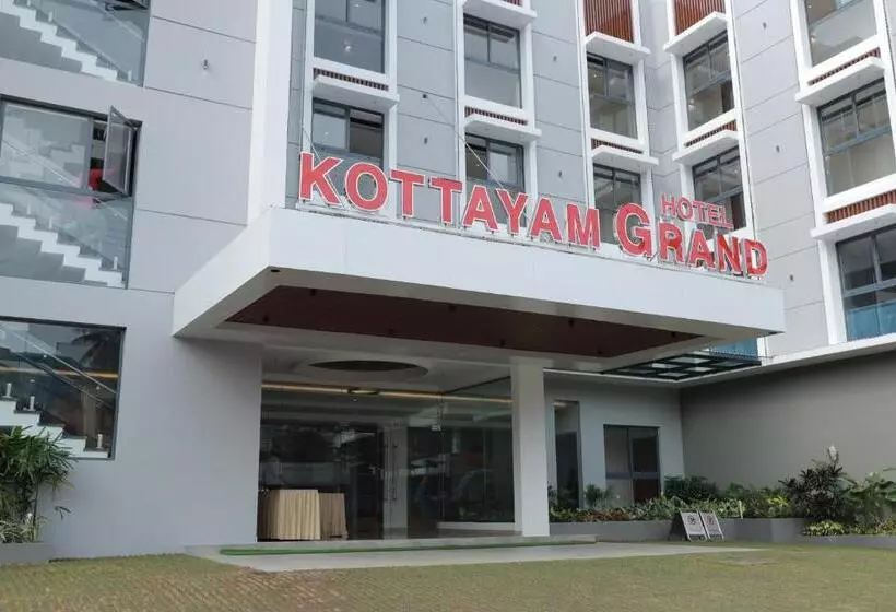 ホテル Kottayam Grand