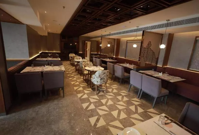 ホテル Kottayam Grand