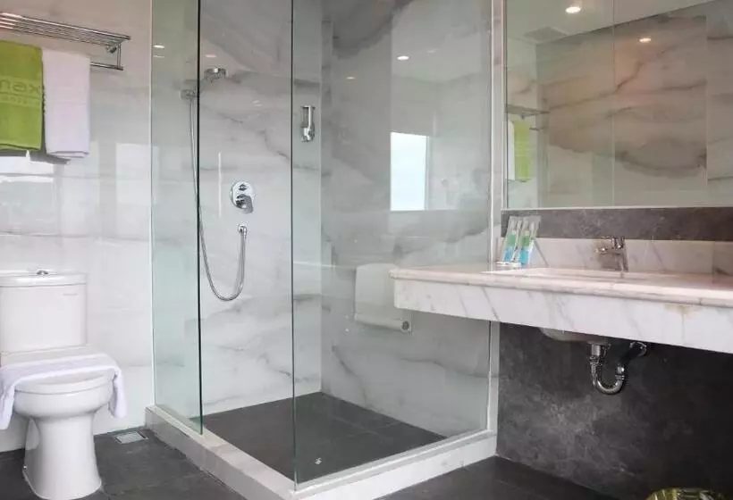 Maxonehotels At Jayapura