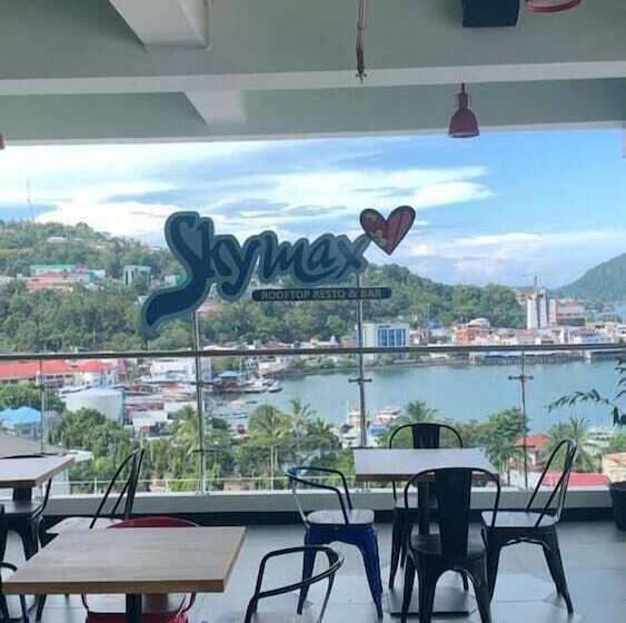 Maxonehotels At Jayapura