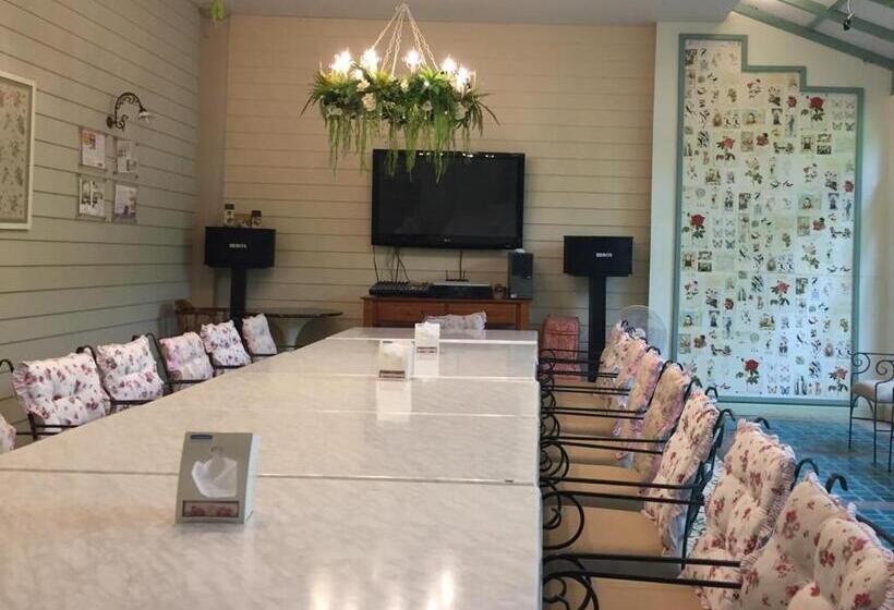 בית מלון כפרי Nara Residence Trang