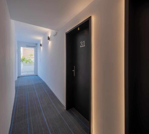 هتل Nature By Raidom