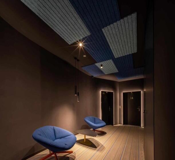 هتل Nature By Raidom