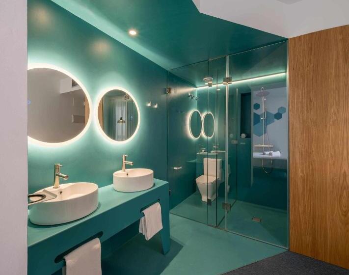 هتل Nature By Raidom