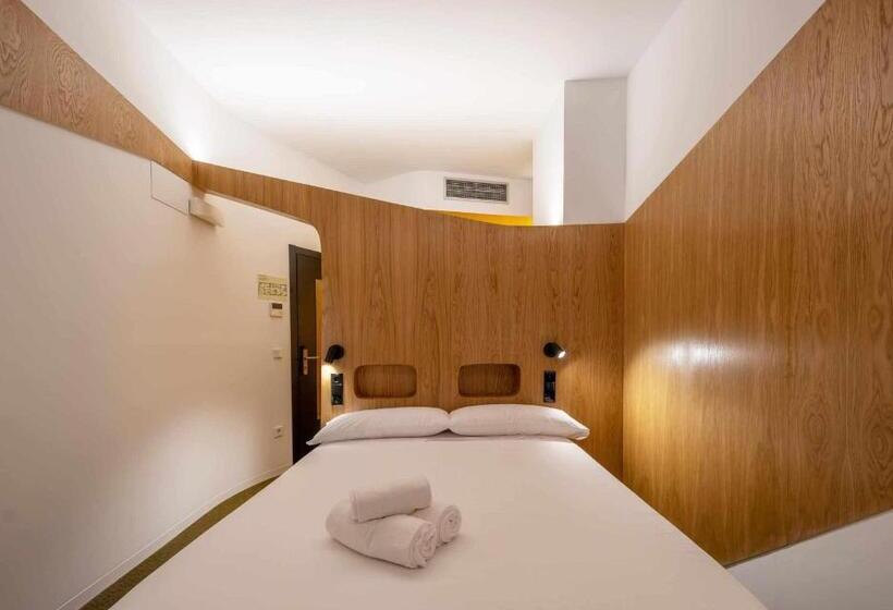 هتل Nature By Raidom