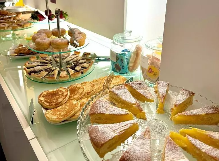 هتل Outside Boutique