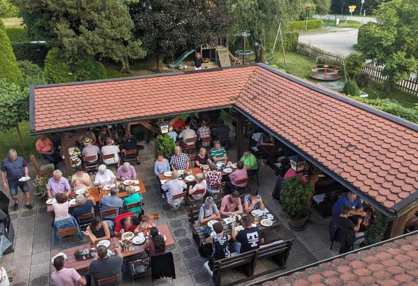 Пансион Cafe Zum Toni
