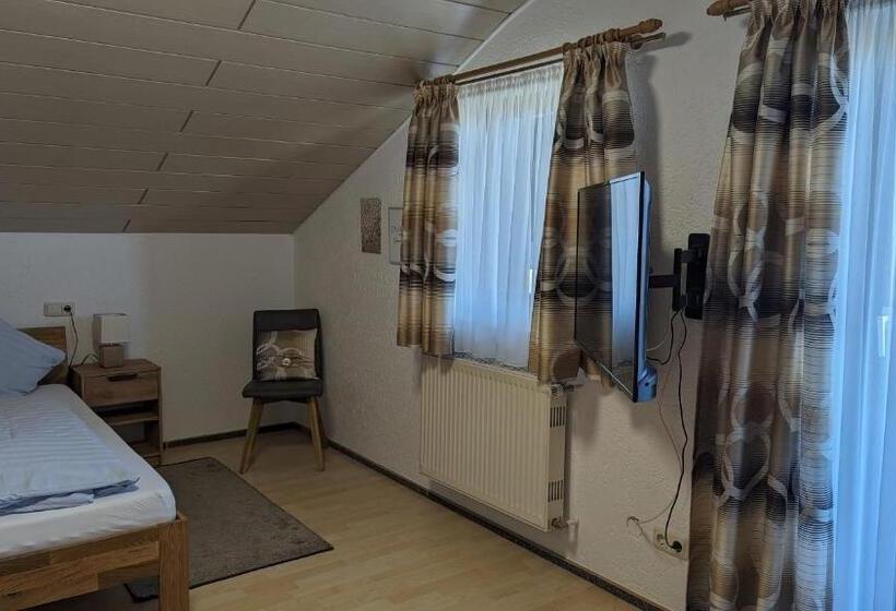 Пансион Cafe Zum Toni