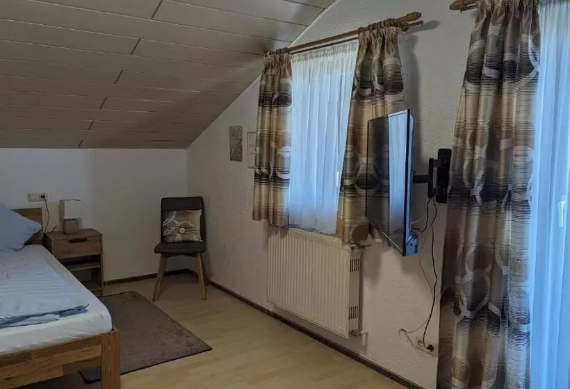 Majatalo Cafe Zum Toni