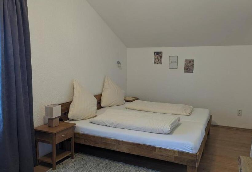 Пансион Cafe Zum Toni