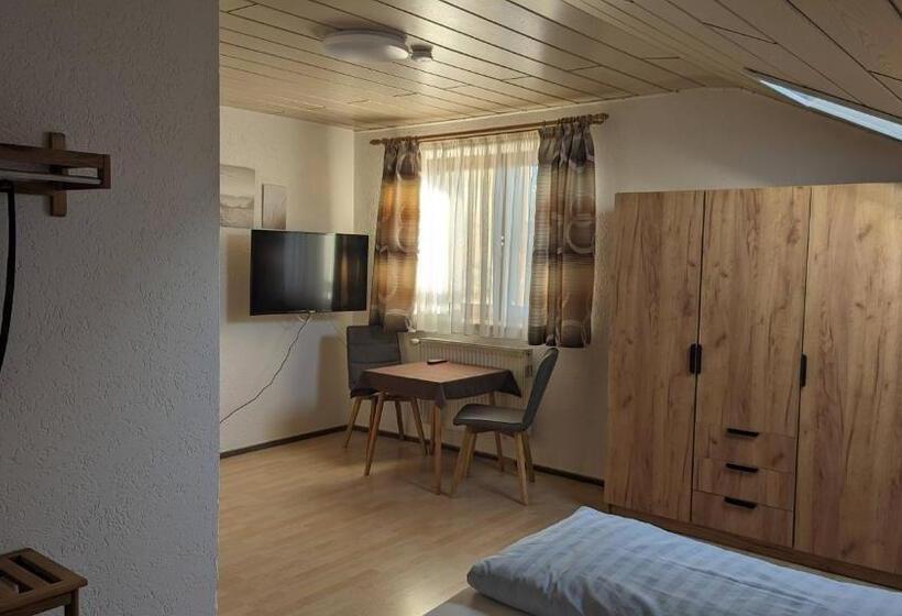 Пансион Cafe Zum Toni