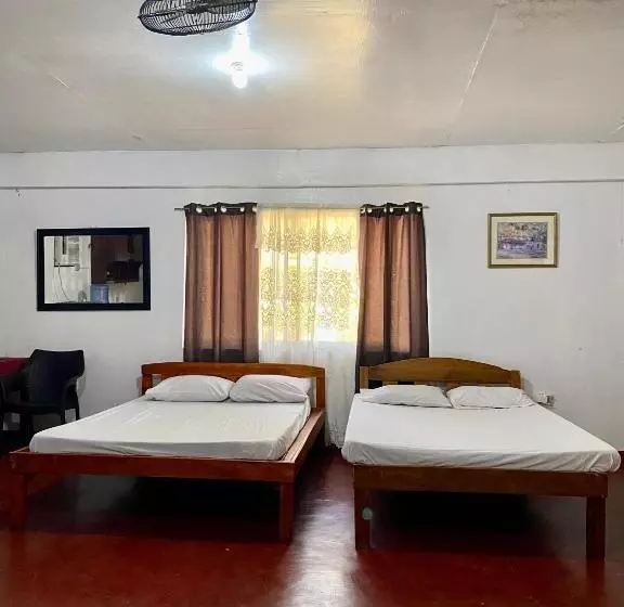 Majatalo La Casa Blanca Binoclutan Beach Resort