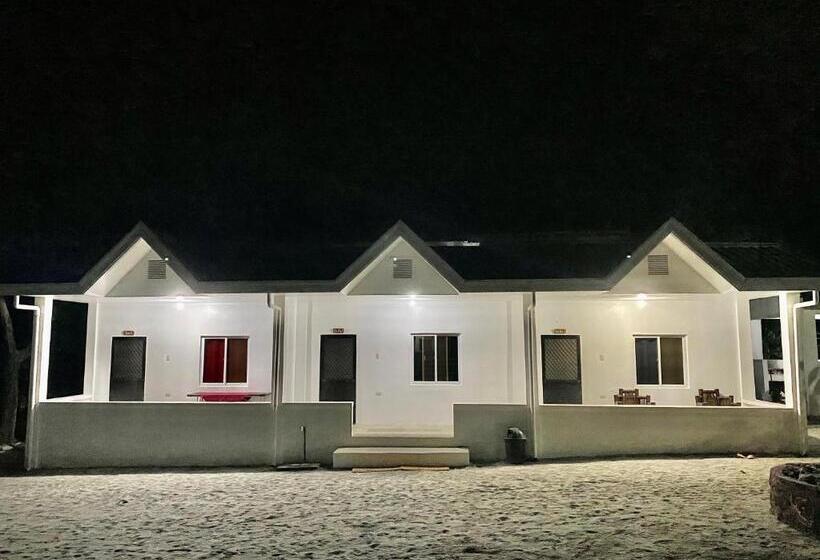 펜션 La Casa Blanca Binoclutan Beach Resort