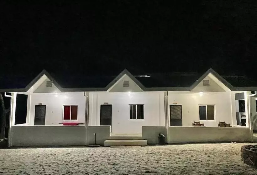 Majatalo La Casa Blanca Binoclutan Beach Resort