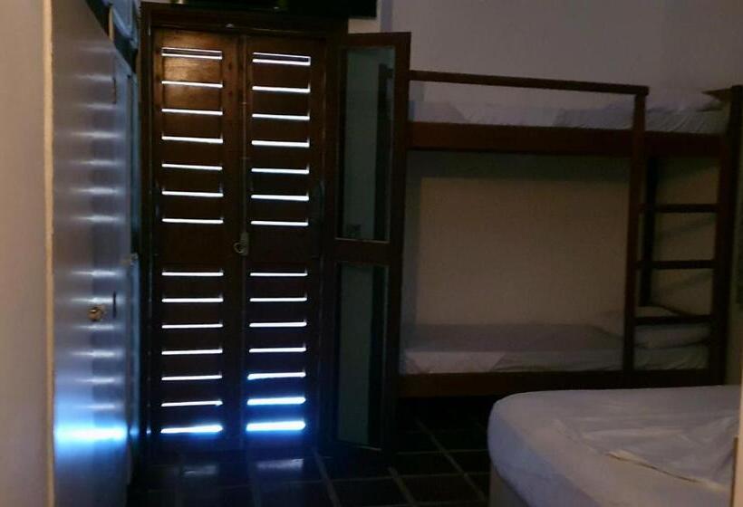 펜션 Royal Inn Spa & Pousada