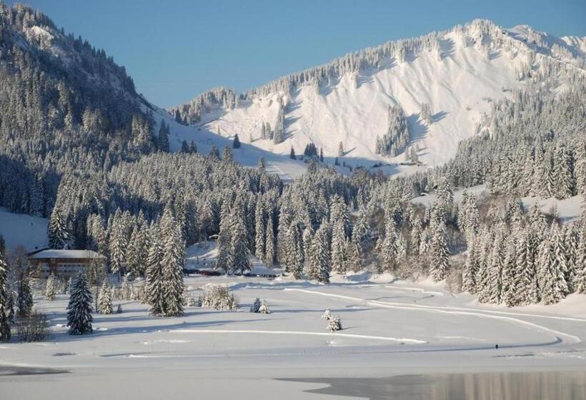 Hospedaria Blsv Sportcamp Direkt Im Wandergebiet Spitzingsee