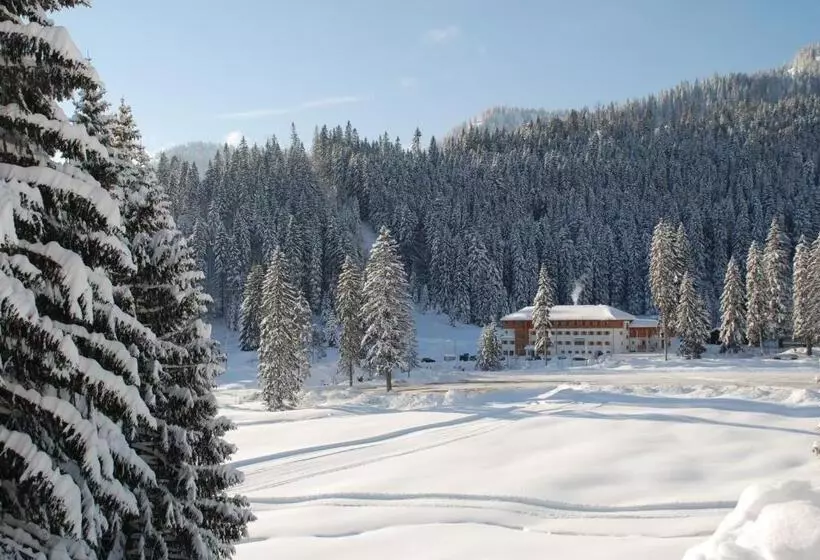 Retkeilymaja Blsv Sportcamp Direkt Im Wandergebiet Spitzingsee