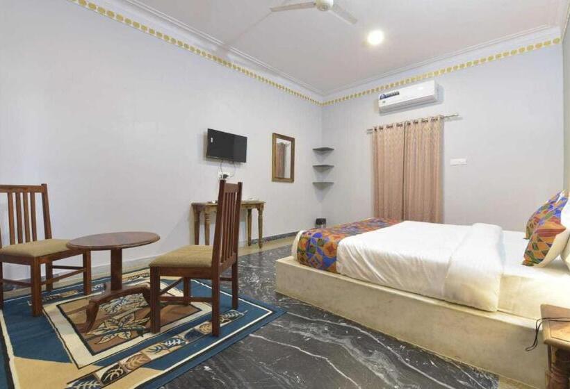 בית מלון כפרי Flagship The Castle Heritage Villa