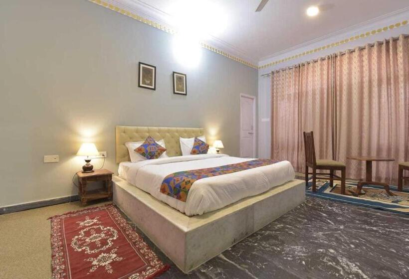 בית מלון כפרי Flagship The Castle Heritage Villa