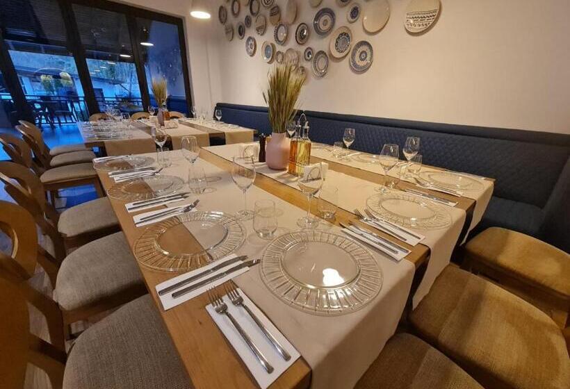 Hotel Hanul Cu Sălcii