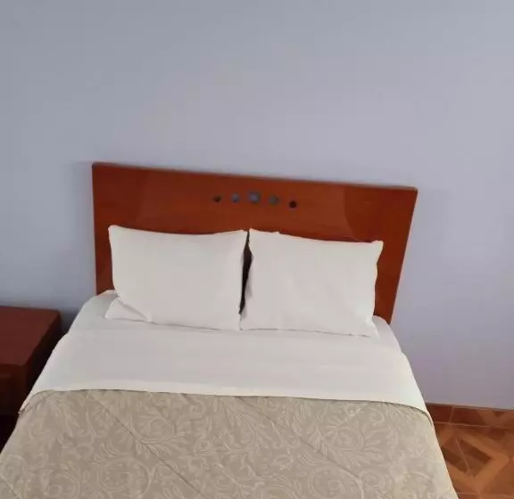 هتل Hospedaje Feliz