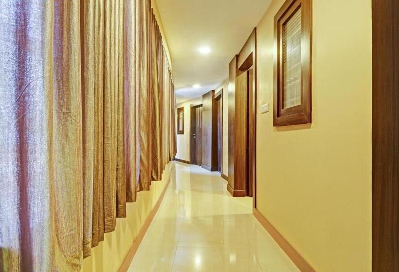 Itsy Hotels Sapphire Residency