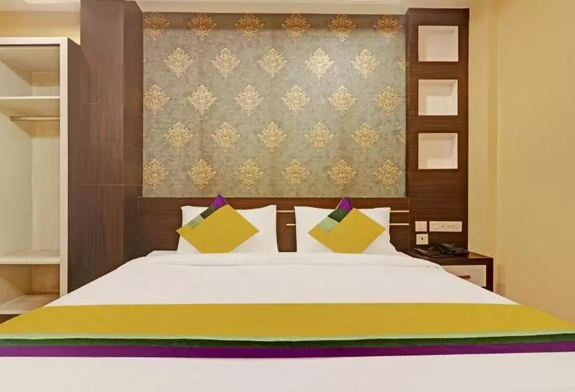 Itsy Hotels Sapphire Residency