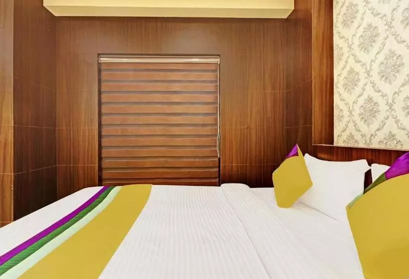 Itsy Hotels Sapphire Residency