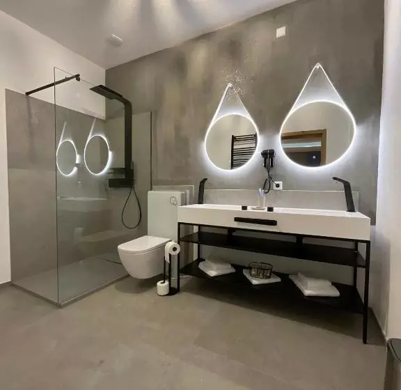 Hotelli Residenz Luxury Apartments, Klima, Kostenlose Parkplätze,netflix, Outlet 200 Meter